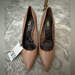 NWT Zara Nude Pointed Toe Pumps